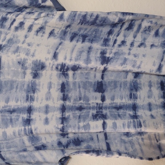 SLIGHTLY USED LUCK BRAND TYE DYE BLUE SHIRT SIZE XL - Picture 6 of 12